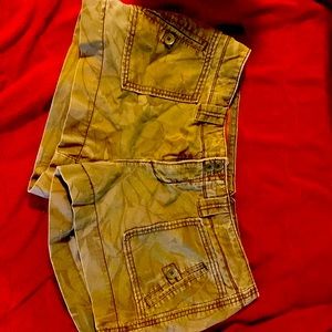 American Eagle camp shorts